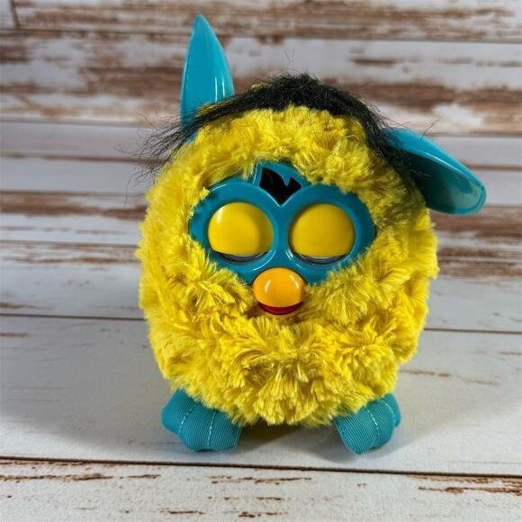 Hasbro 2012 Furby Lightning Zap Yellow Teal Interactive Pet Toy - Picture 1 of 6